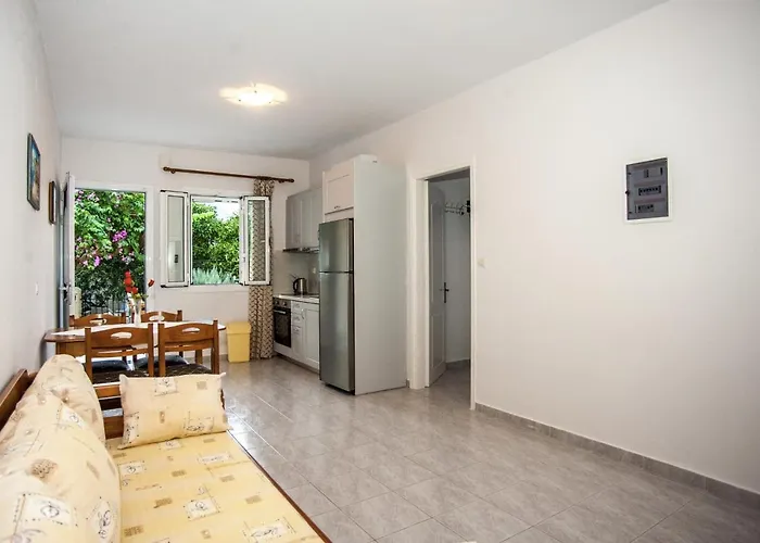 Captain Georgio Apartment